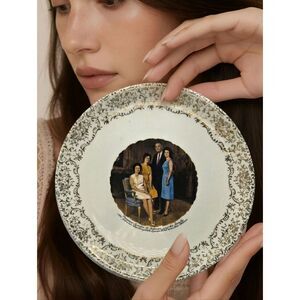 Vintage 1960s Lyndon B Johnson LBJ Family Portrait Presidential Collector Plate